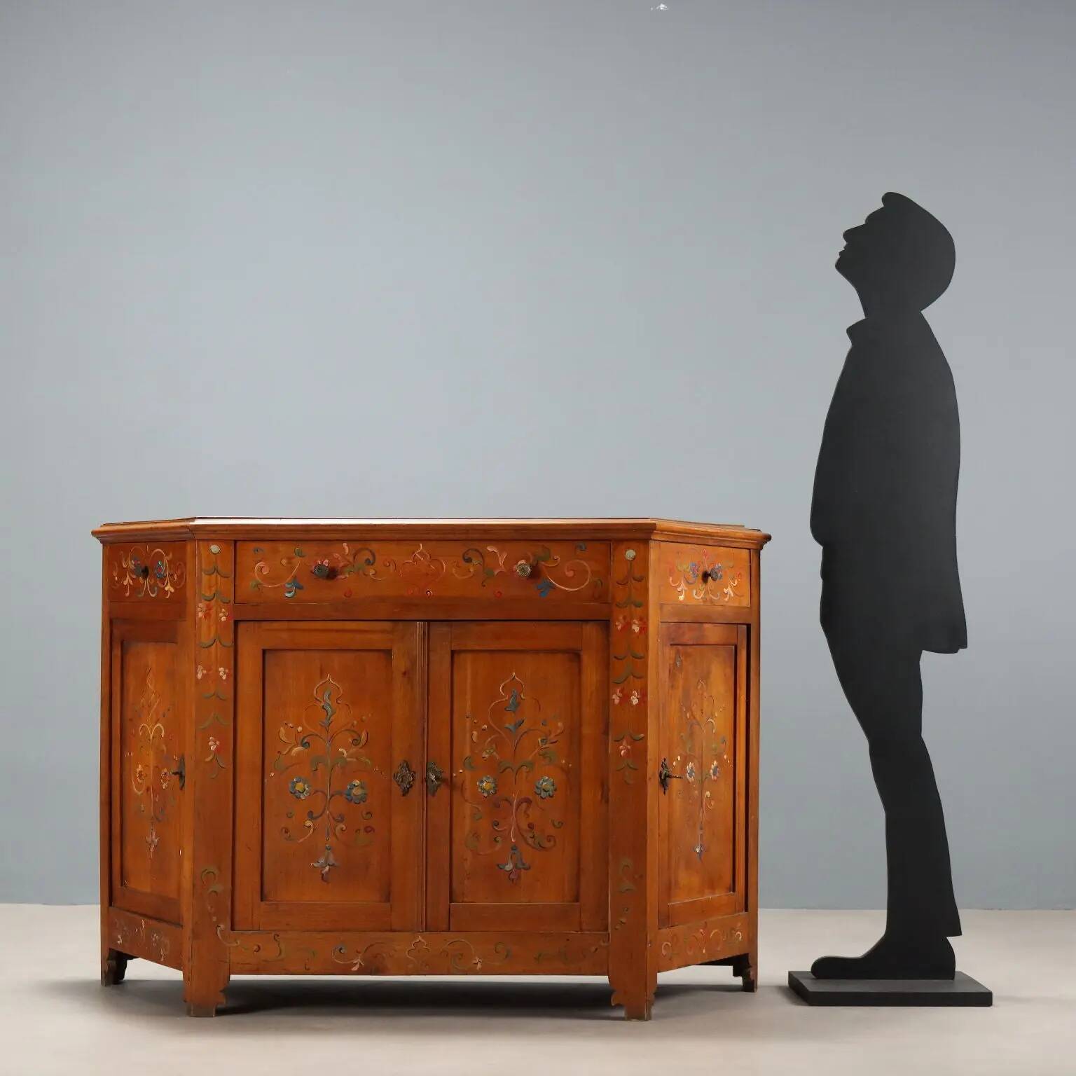 Buffet d’angle ancien en bois de cerisier avec tiroirs, Italie, XIXe siècle