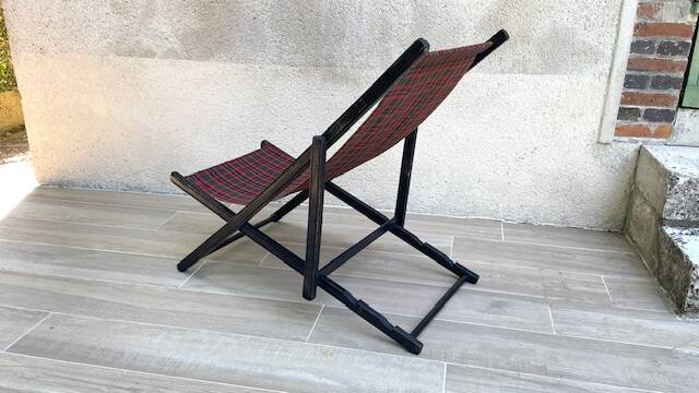 Vintage folding deck chair