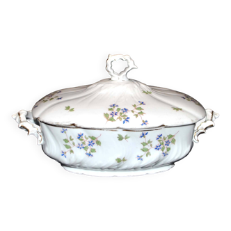 Soupière ovale en porcelaine de Limoges Barbeau décor fleuri bleuet