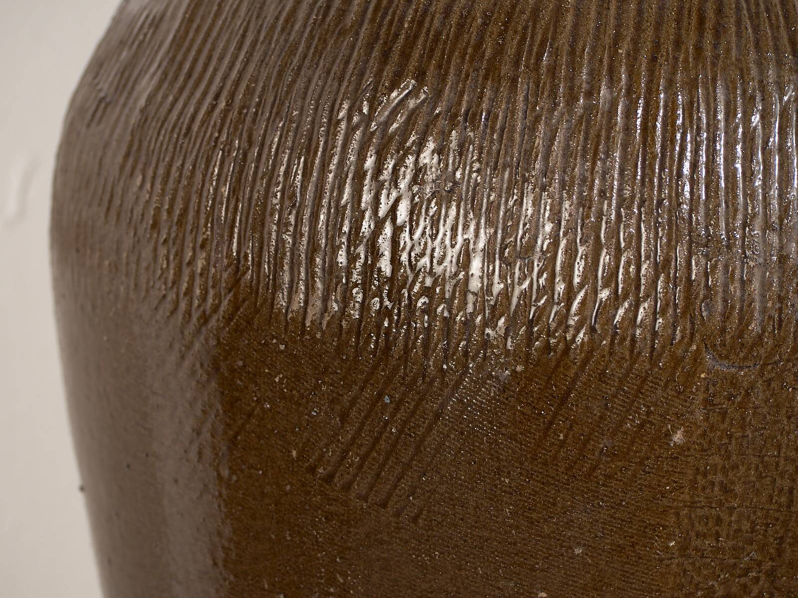 Antique Chinese glazed ceramic vase (c.1900)