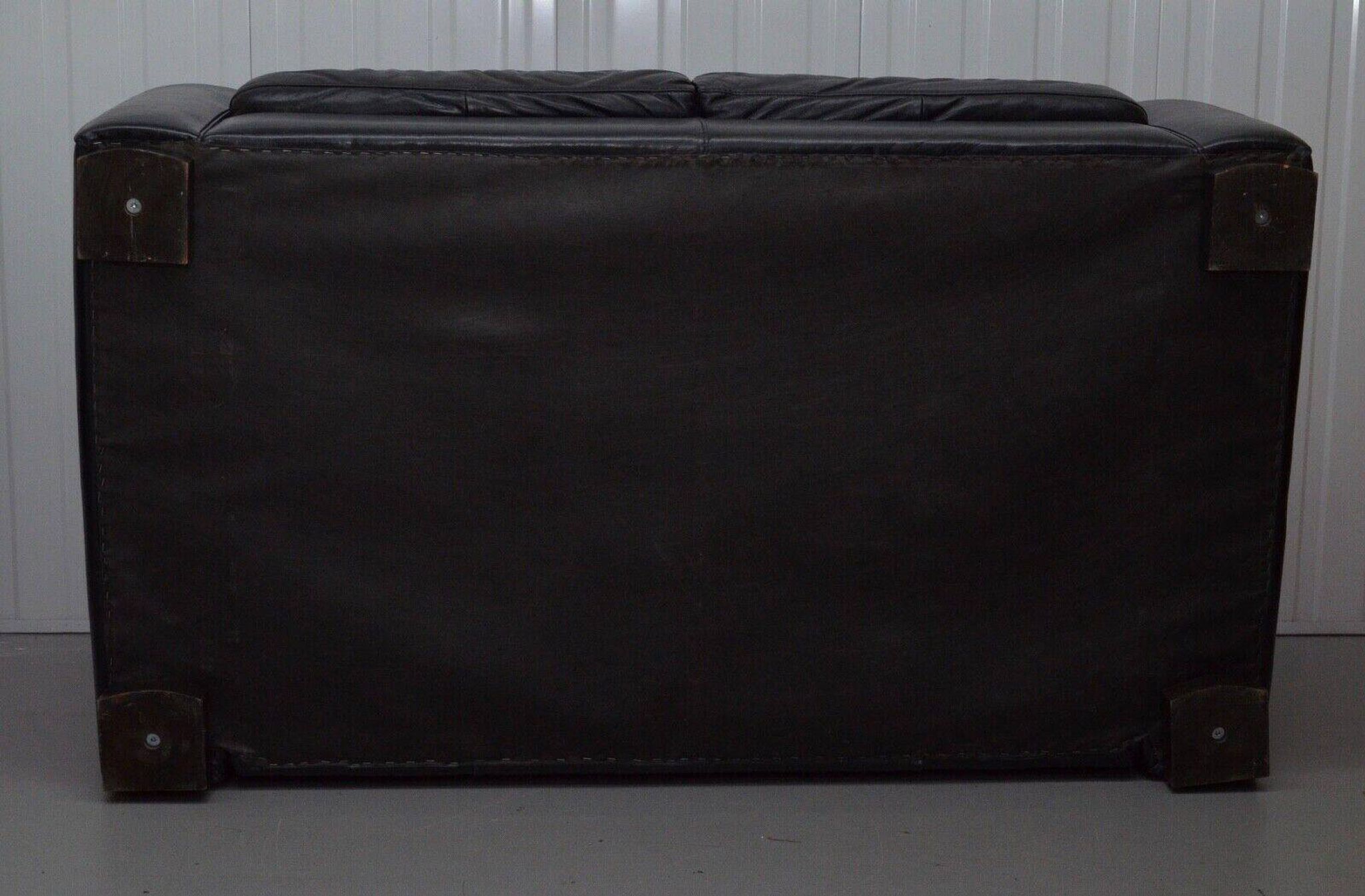Canapé 2 places en cuir Natuzzi avec fauteuil