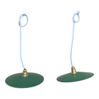 Pair of suspension in enamelled sheet metal Green and white farm style indus vintage