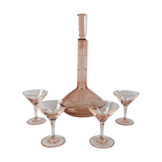 Service à liqueur en verre rose, carafe gravée