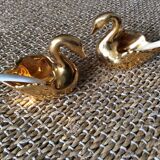 Salt and pepper "swan"