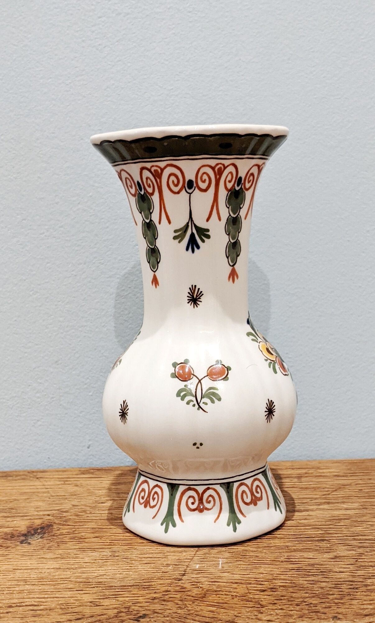 hand-painted polychrome porcelain vase from the Royal Delft Factory