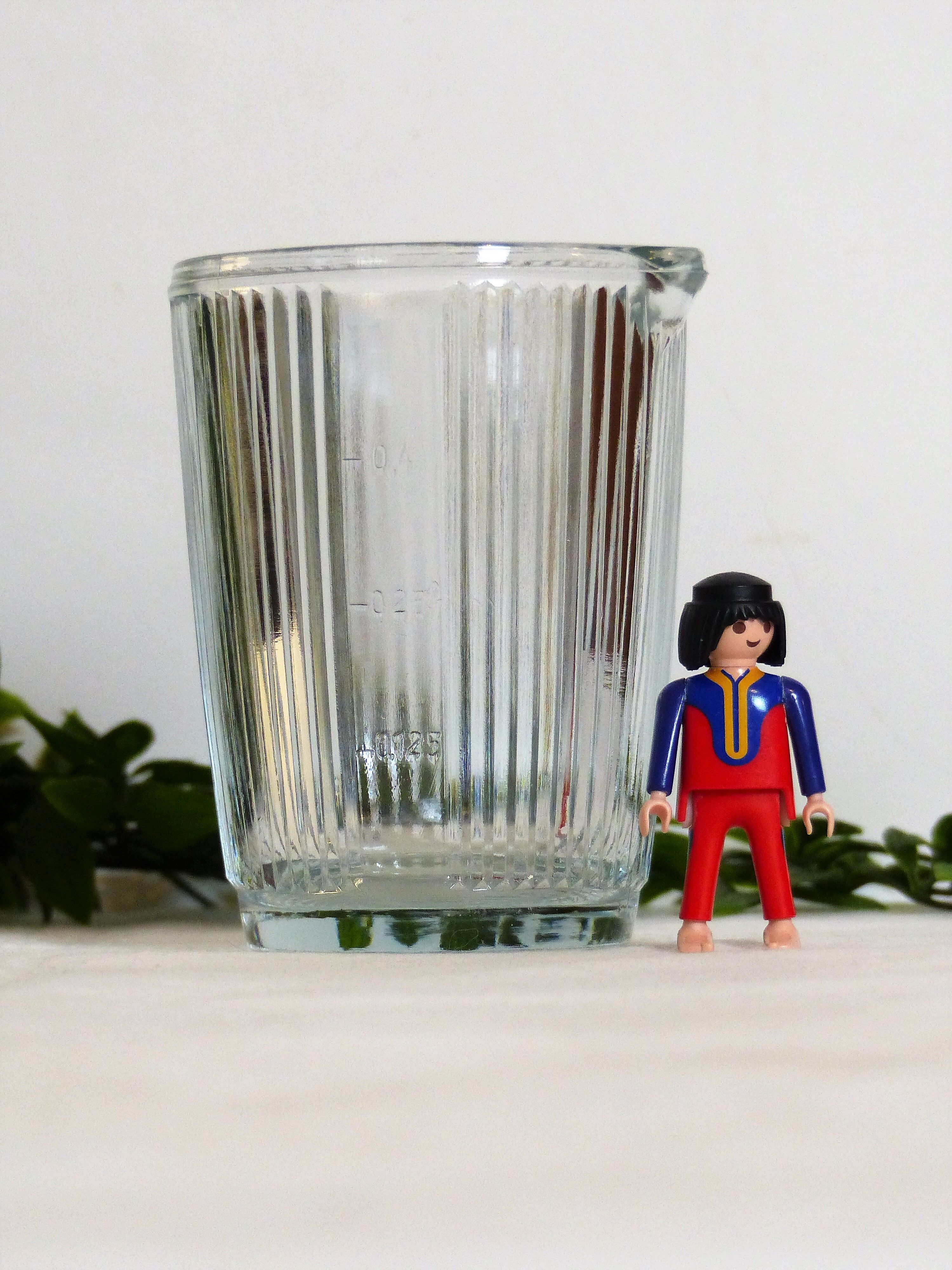 Vintage graduated doser glass