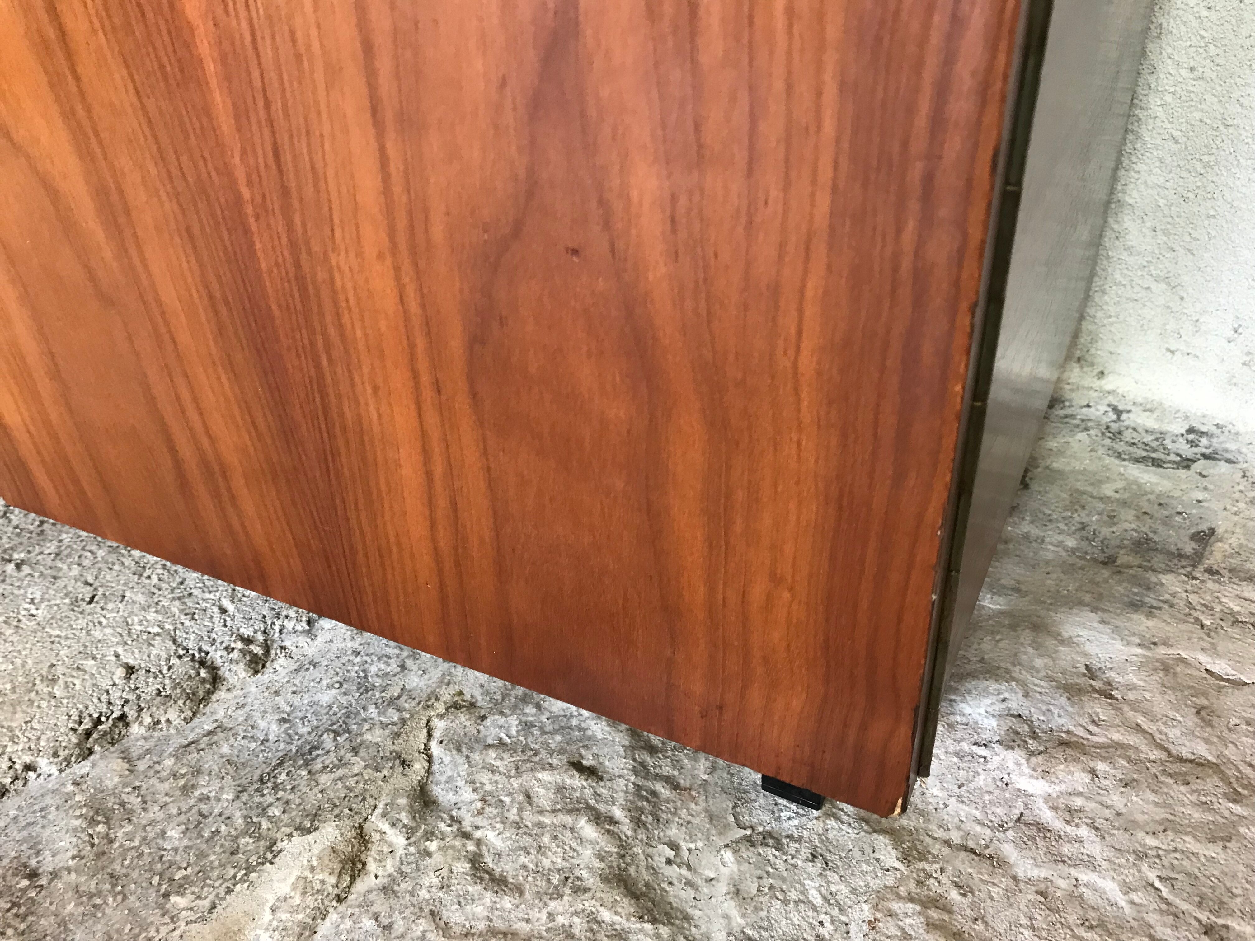 Vintage enfilade 1960-1980's blond walnut veneer handles brass