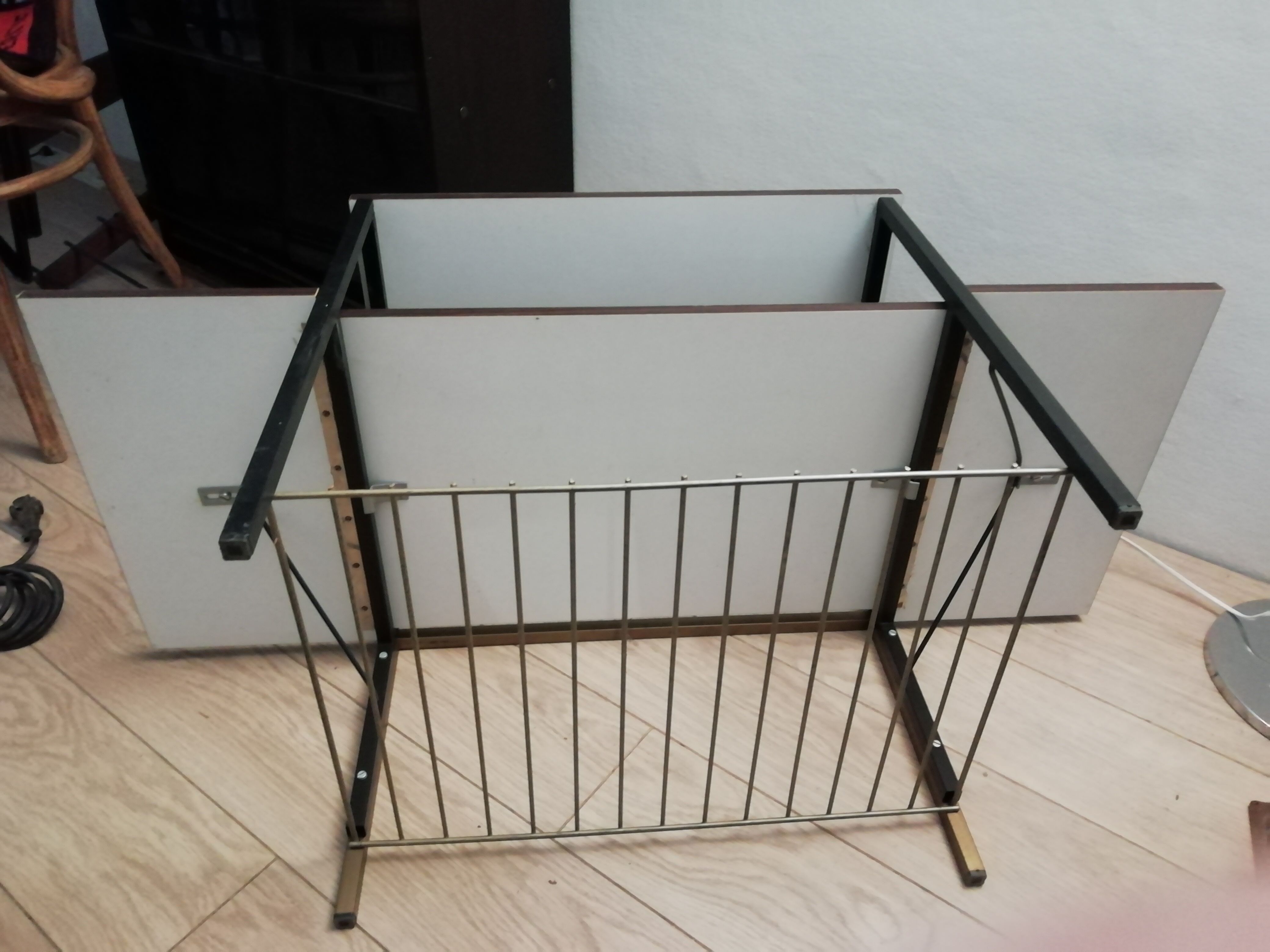 Beating coffee table