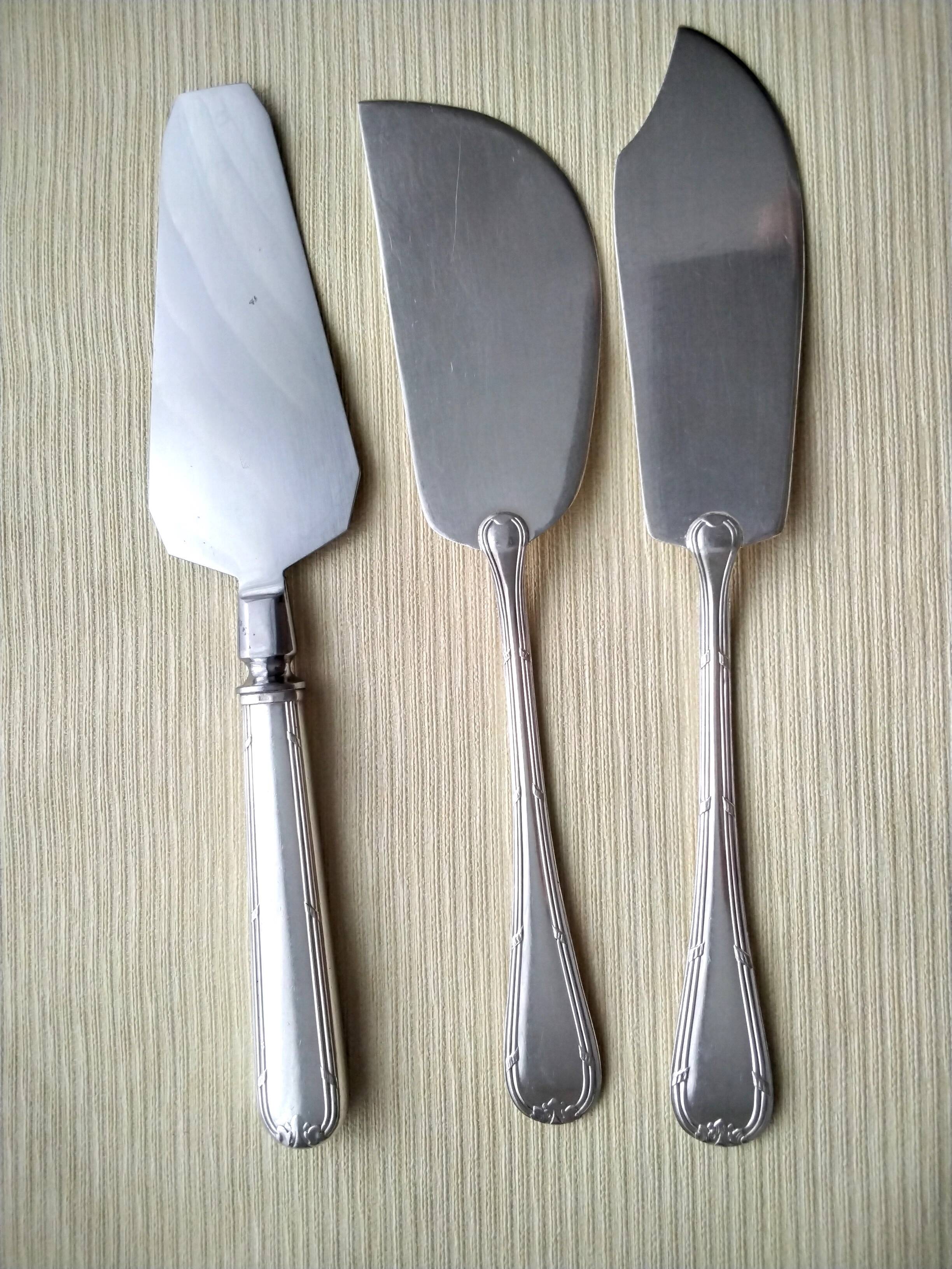 Set of 3 silver-plated serving utensils