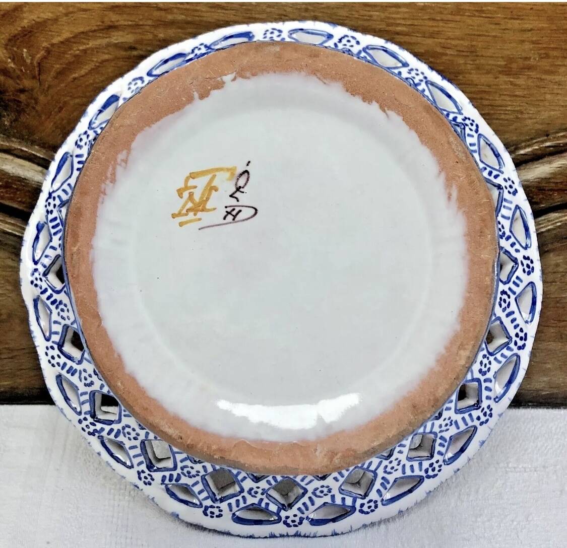 Old openwork bread fruit basket cup Martres Tolosane