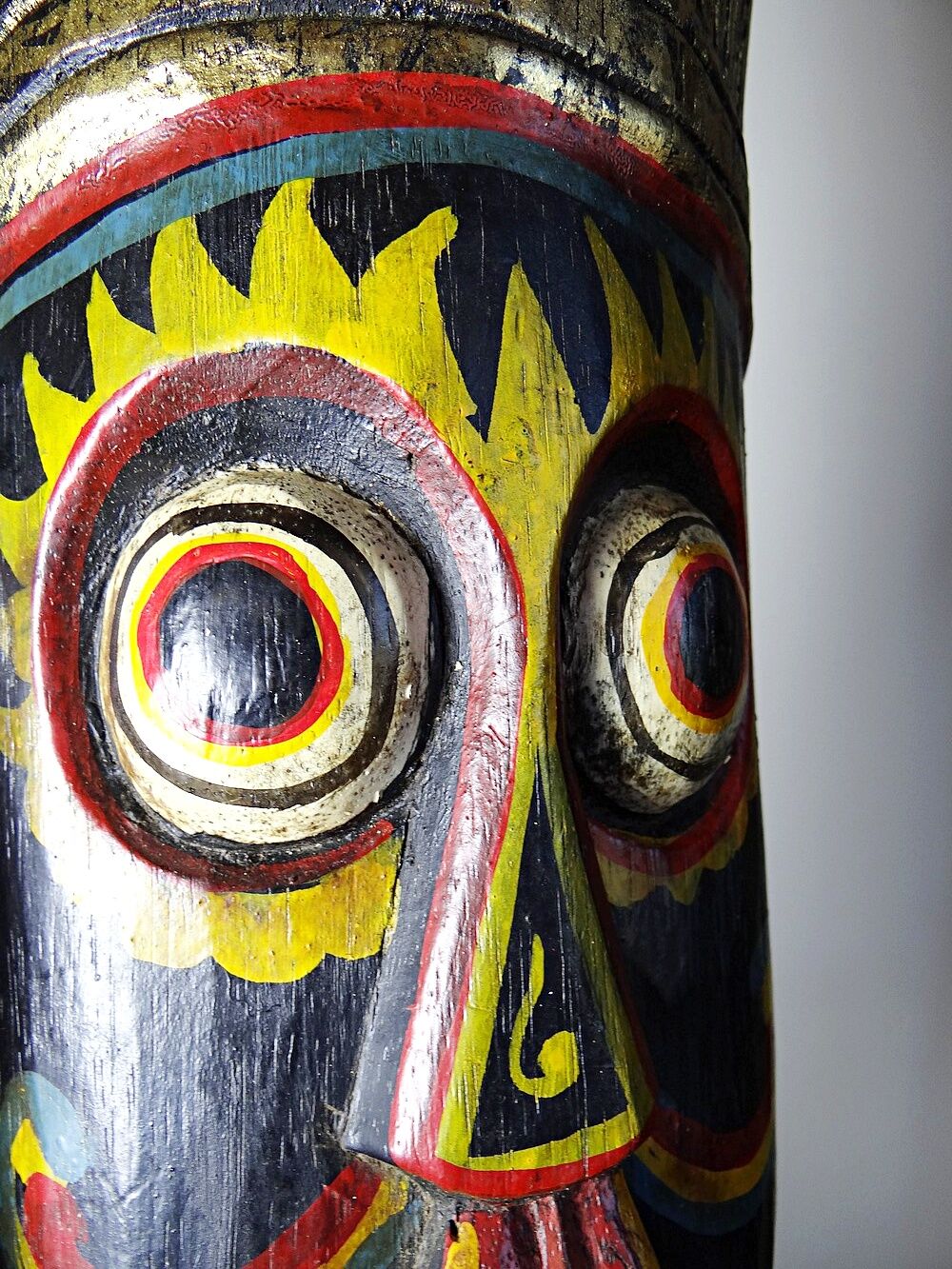Large Balinese mask carved and hand-painted in wood, Indonesia, 1970s.