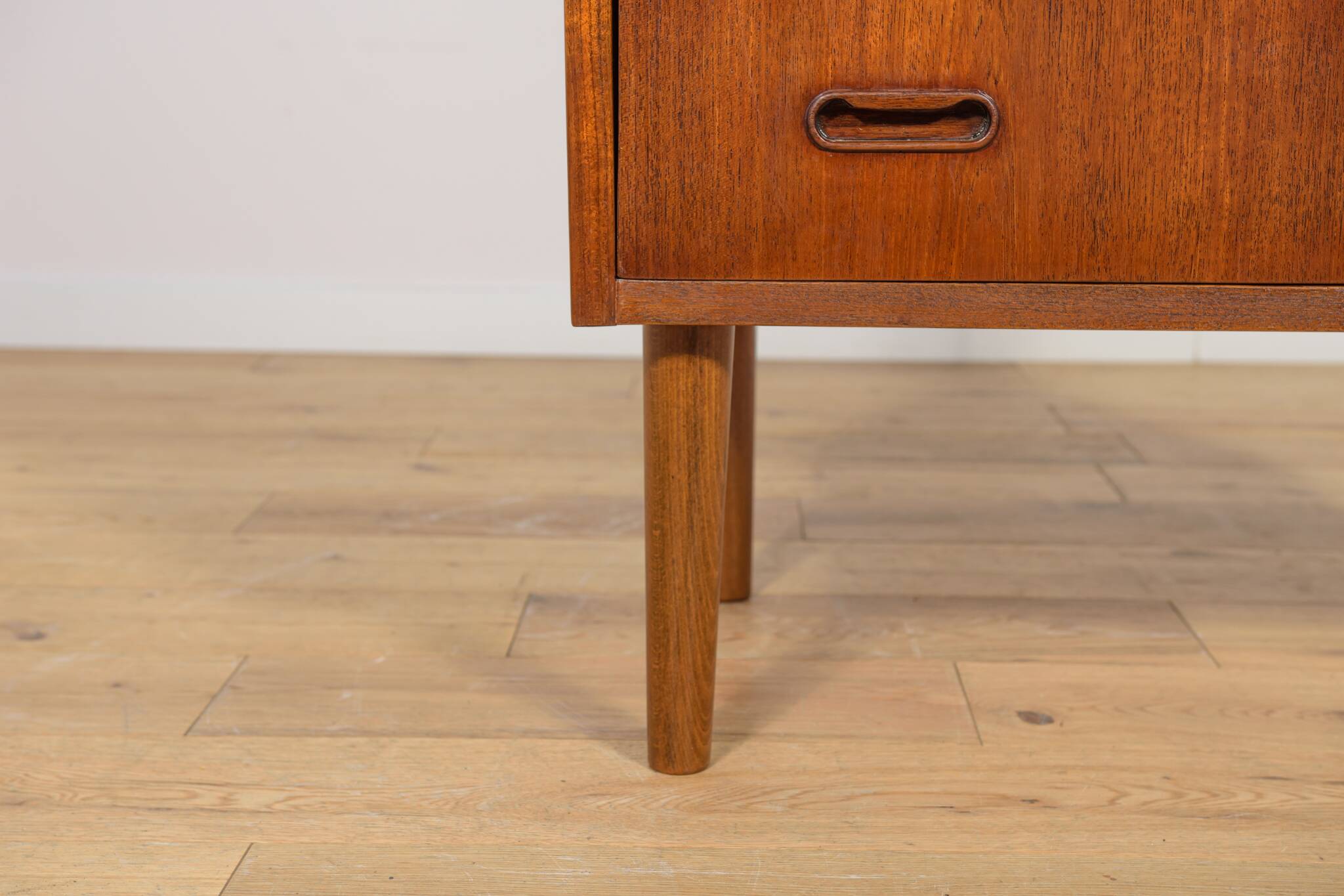 Commode en teck du milieu du siècle, Danemark, années 1960