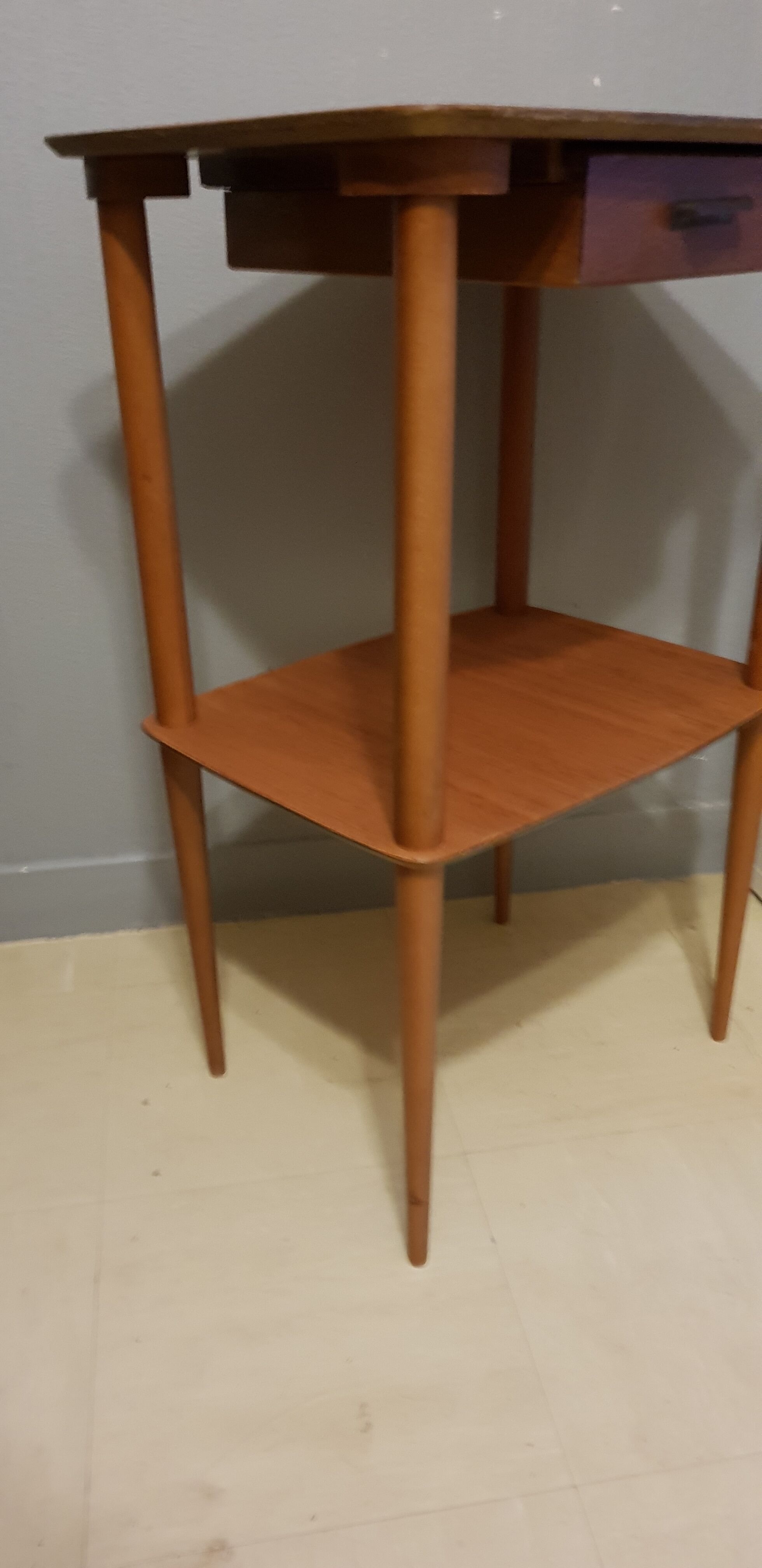 Table d extra console vintage Scandinavian feet time zones