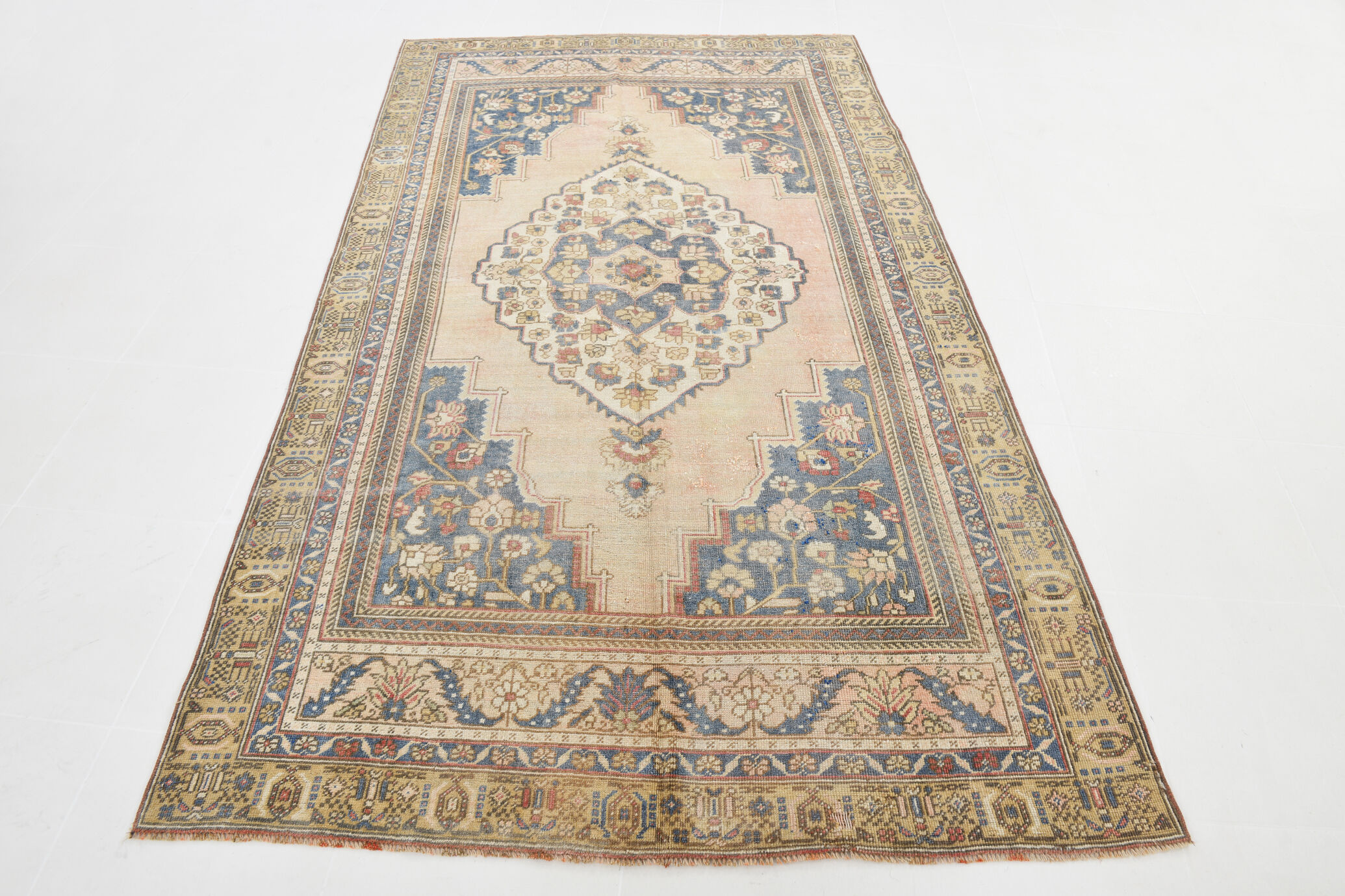 5x9 tan beige & blue oushak rug, 151x263cm