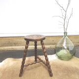 Vintage tripod stool in solid wood beaded legs