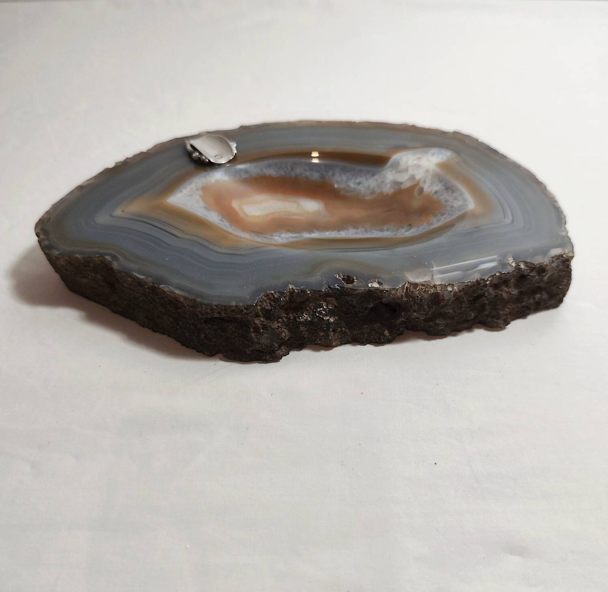 Cendrier en agate et en argent. Espagne, années 1970.