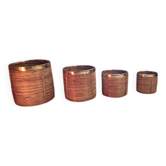 4 flowerpots