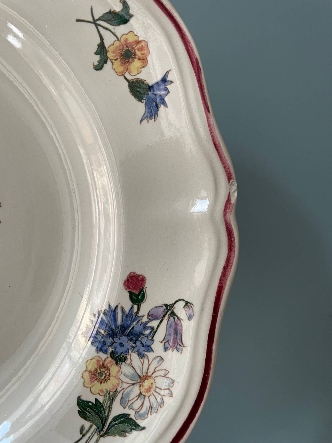 Series of 14 Sarreguemines France flat plates, Agreste collection