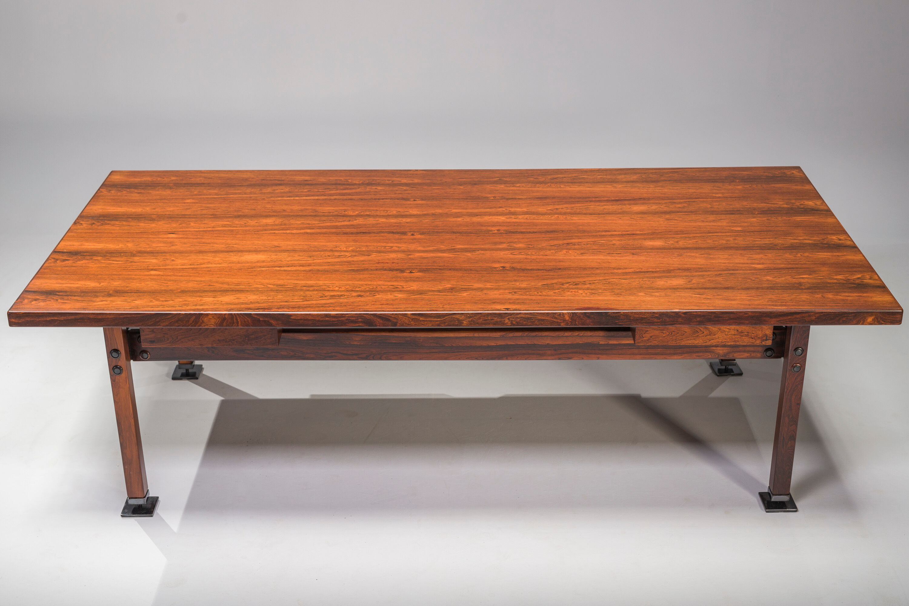 Mid-Century Modern Jacaranda Itamaraty Desk by Sergio Rodrigues for Oca, Brazil, 1960s