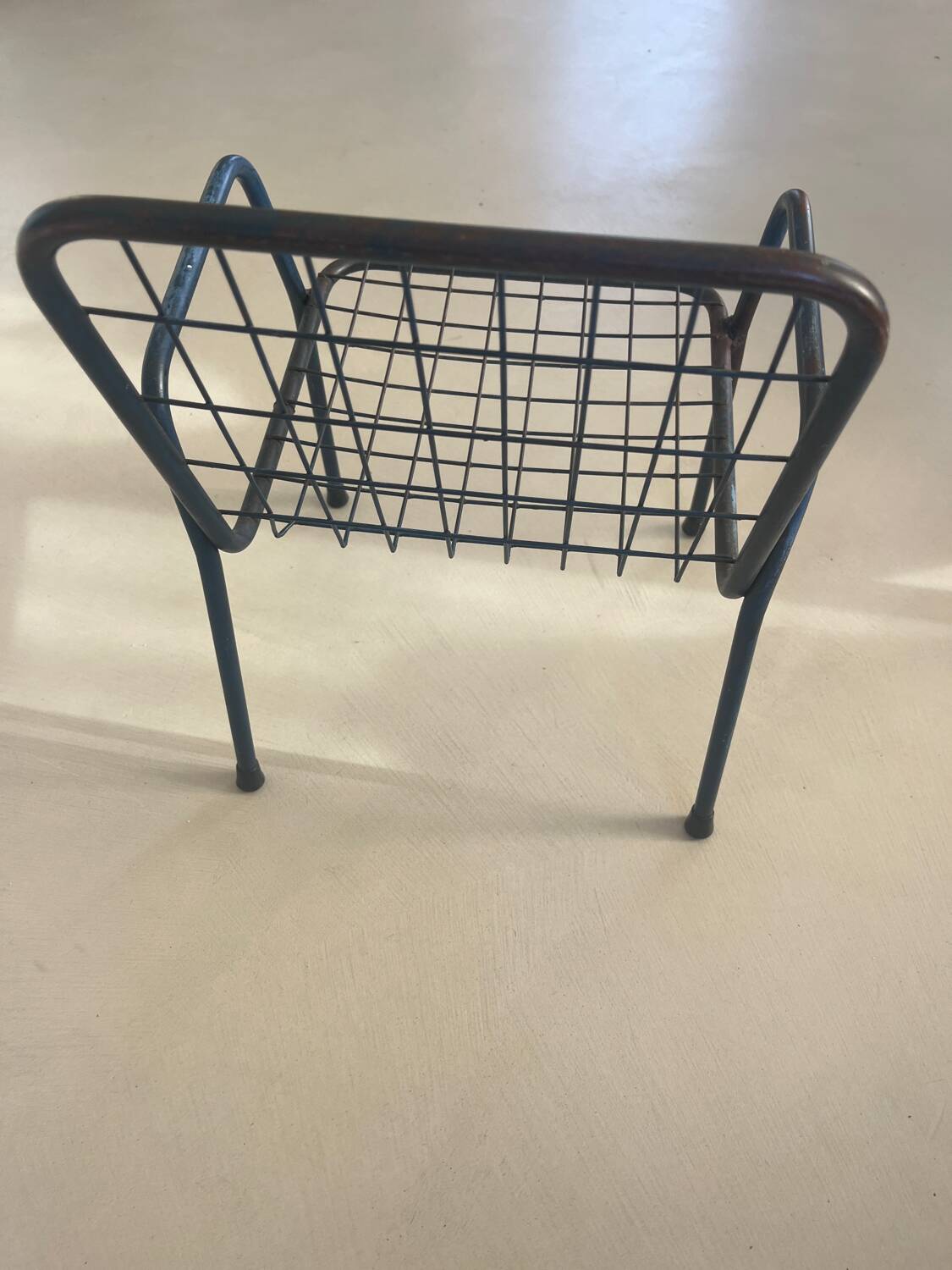 Emu chair for children