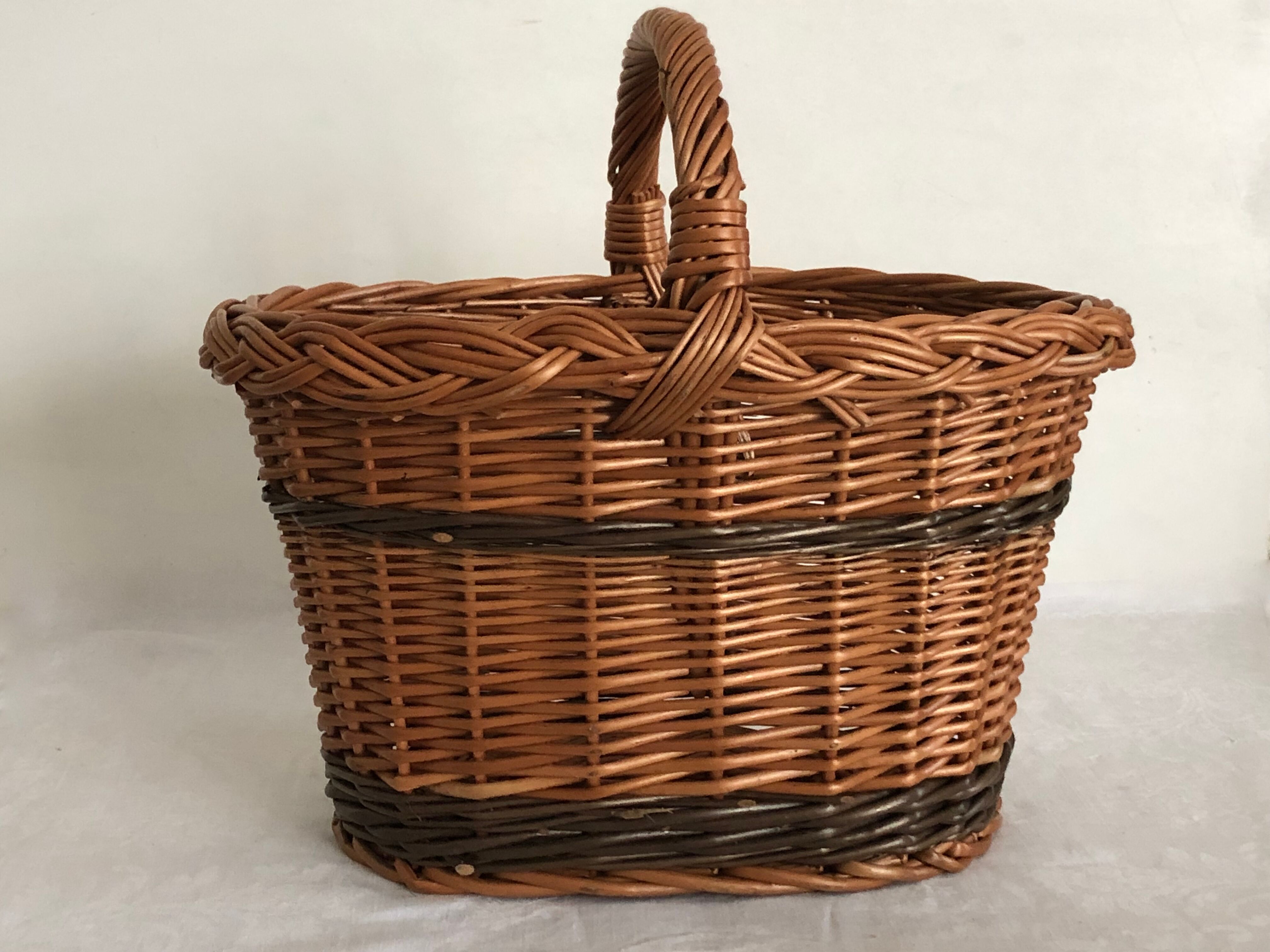 Two-tone braided wicker basket