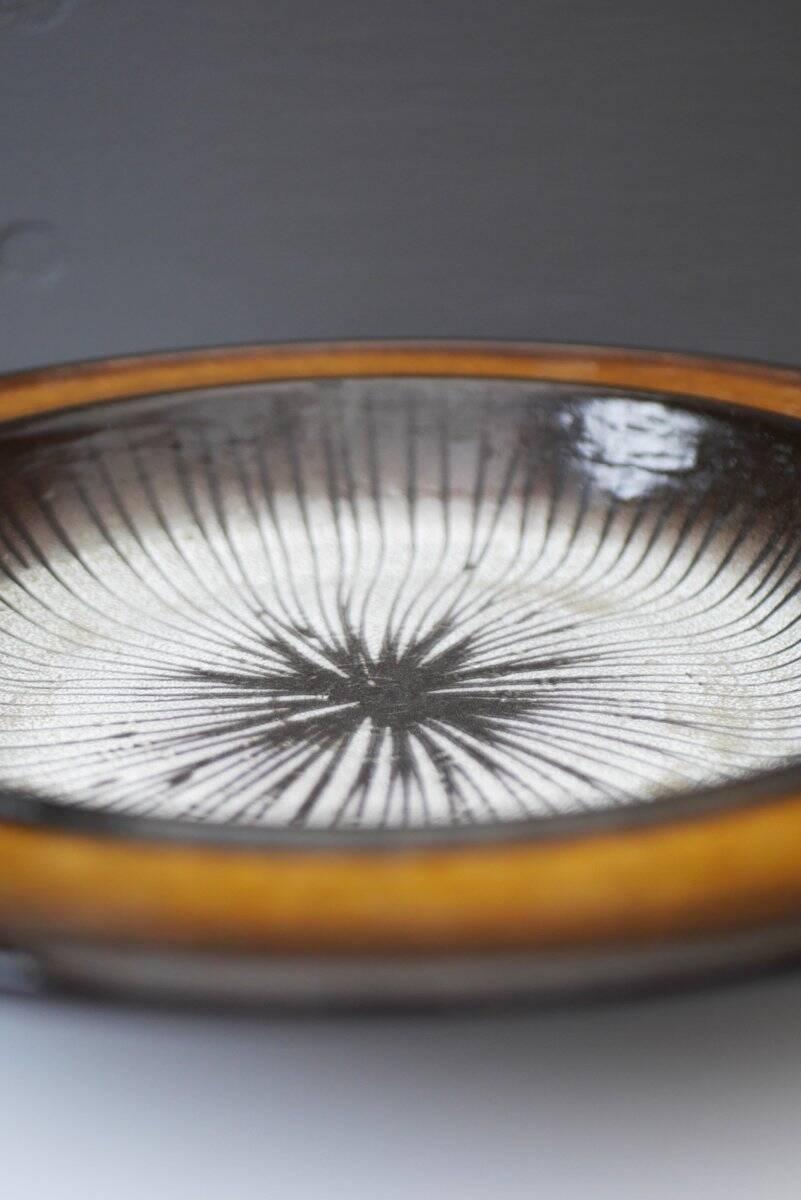 Large mid-century modern pottery Cleo bowl by Mari Simmulson for Uppsala Ekeby, 1970s