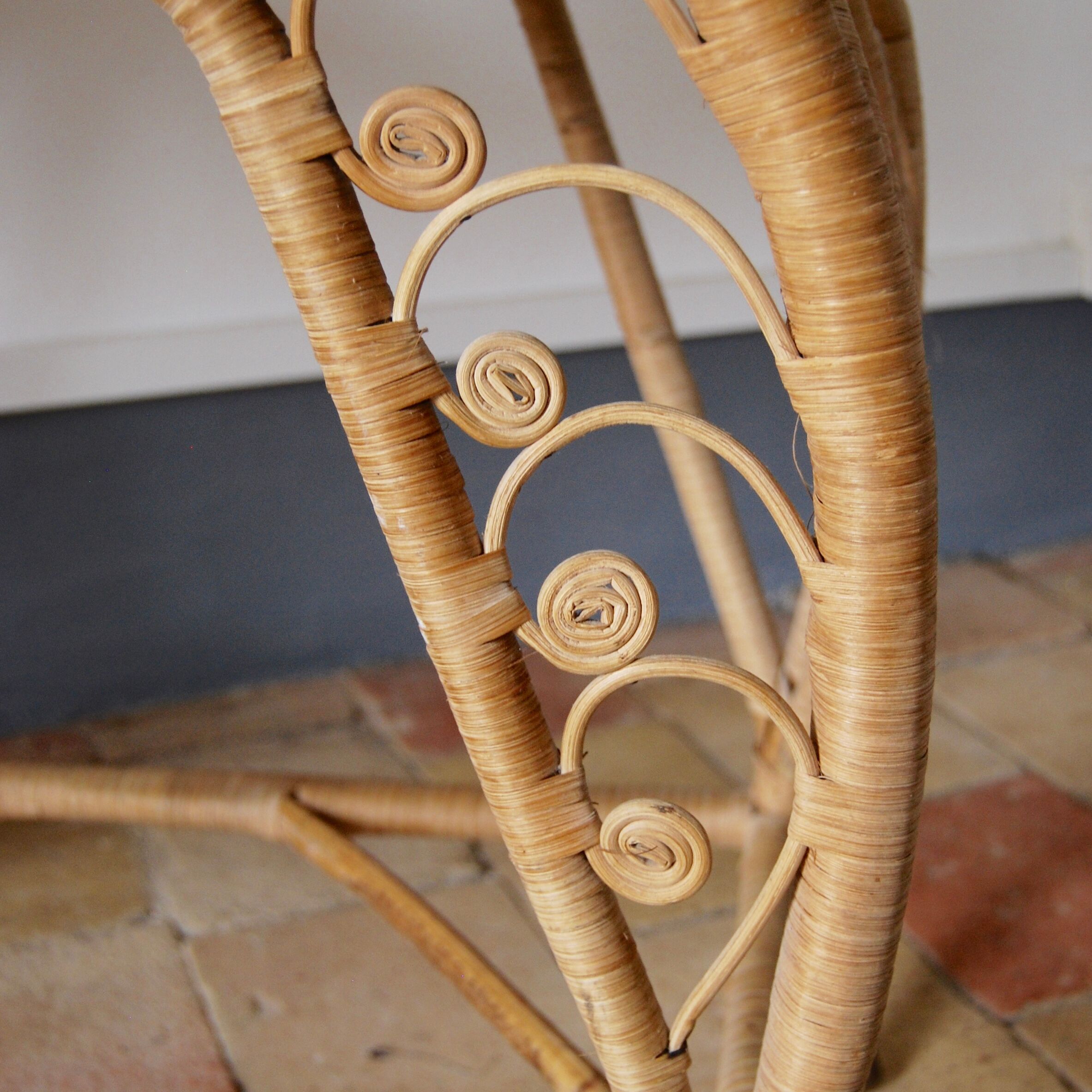 Coiffeuse en rotin peacock