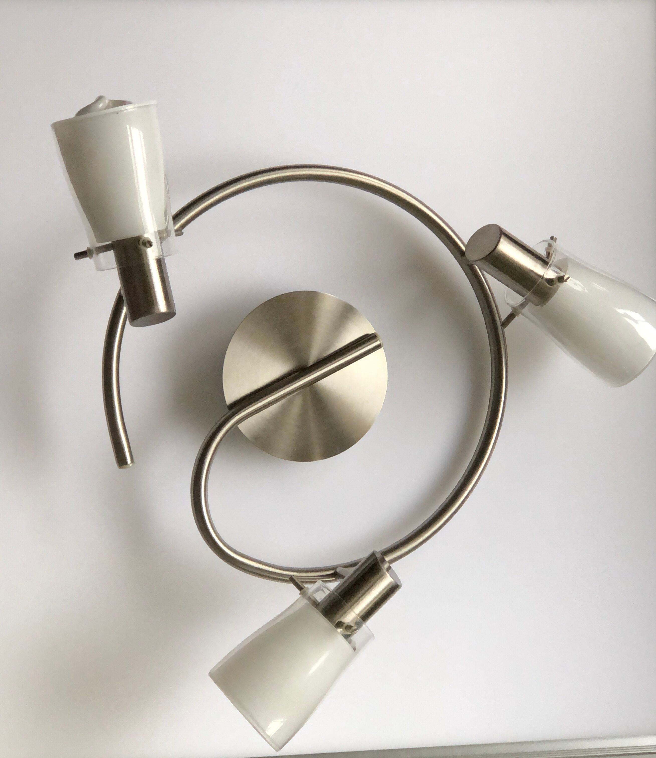 Plafonnier, applique trois spots verre dépoli