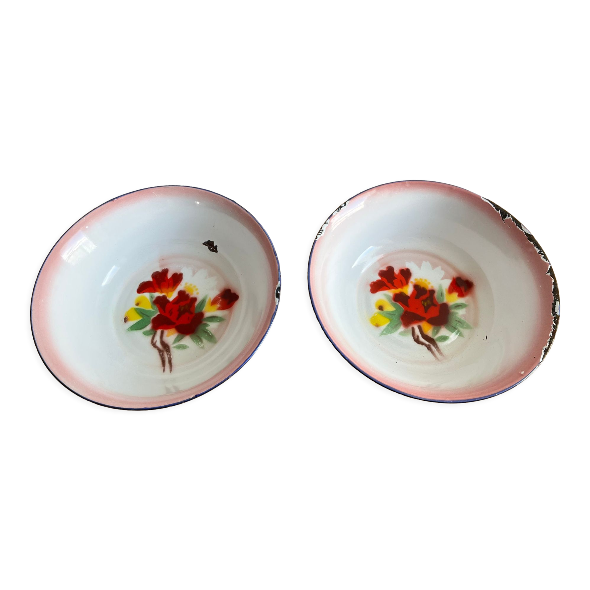 Enamelled dishes vintage flowers