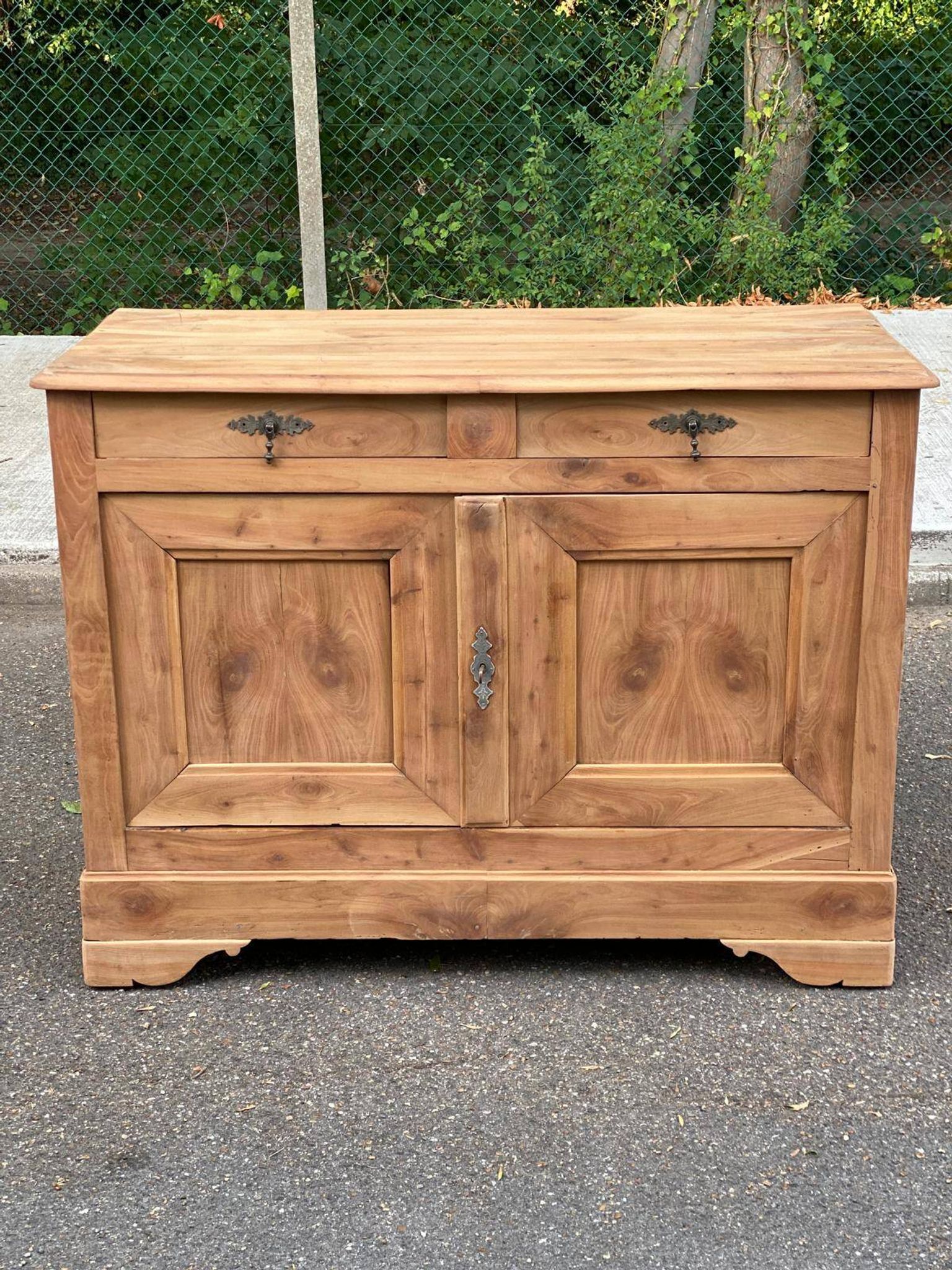 18th-century stripped buffet in solid walnut