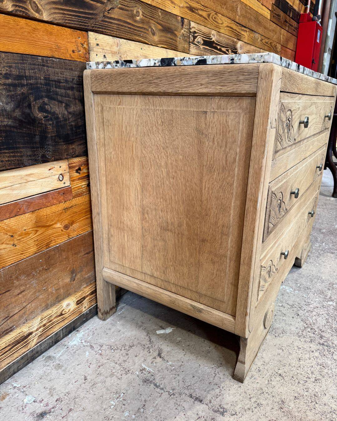 Commode Art Déco en chêne et marbre