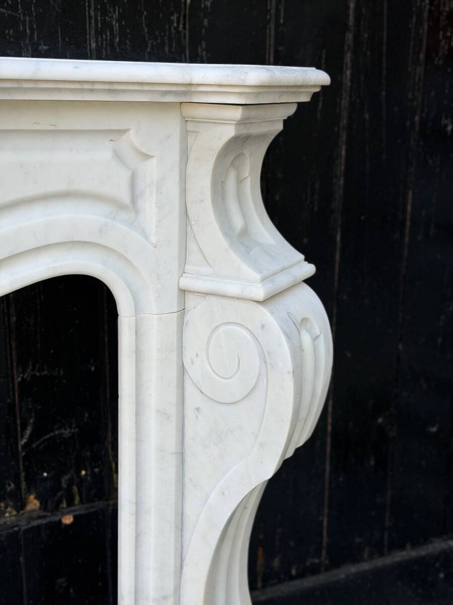 Napoleon III fireplace in white Carrara marble, circa 1880.
