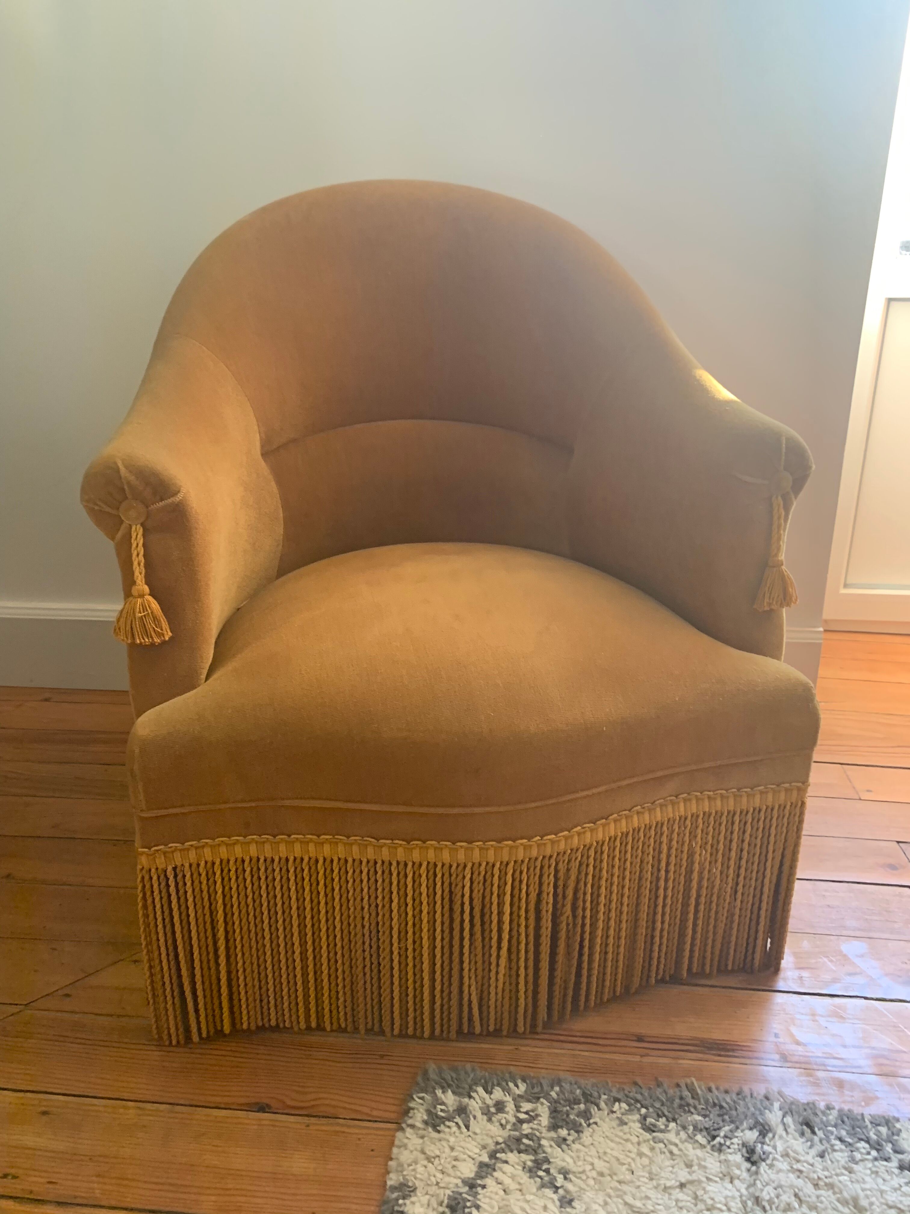 Mustard yellow toad chair