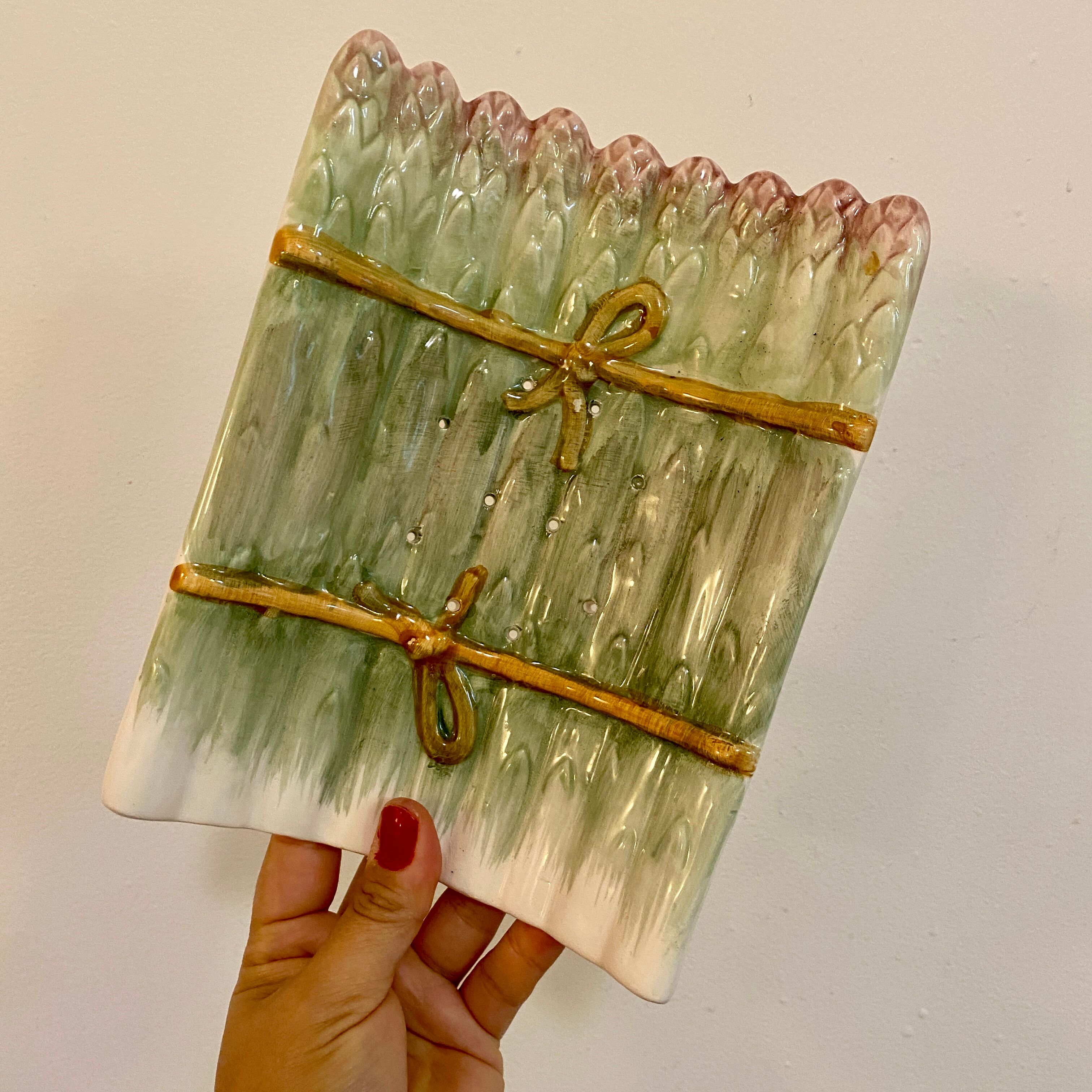 Dish and strainer with vintage slurry