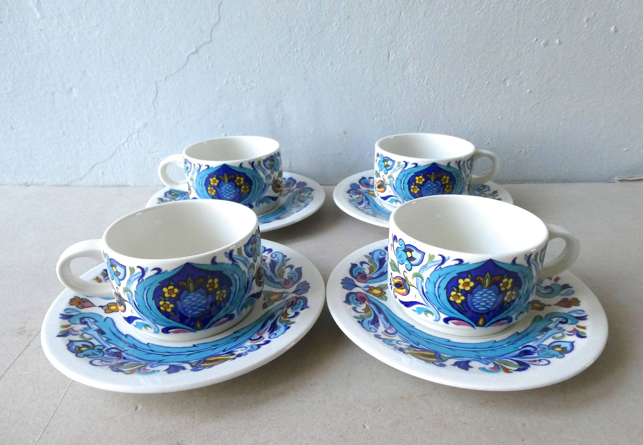 4 cup and sub cup set, Villeroy - Boch, model Izmir
