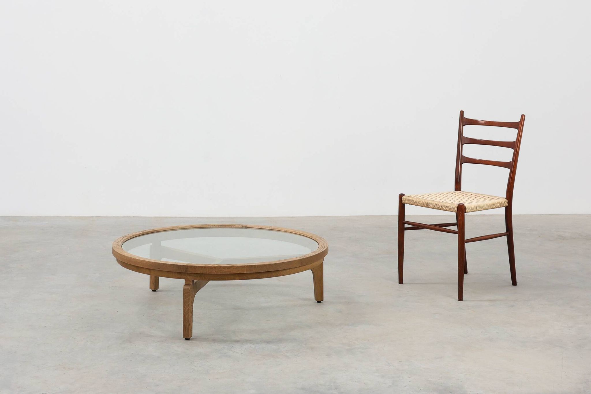 Modern table in ceder wood and glass, Italy late 20th century