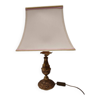 Lampe de table style louis xv en bronze