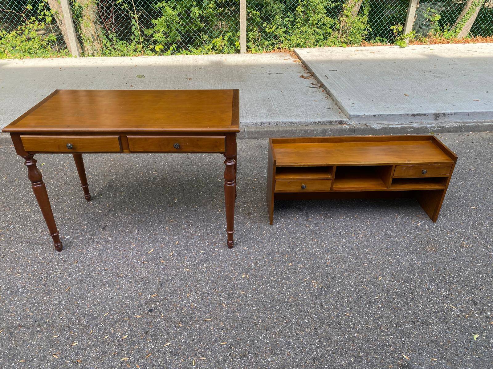 Vintage solid wood desk with removable secretary in colonial style from the 1960s.