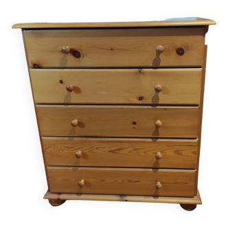 Wooden chest of drawers