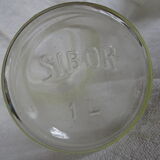 Bouteille en verre ancienne
