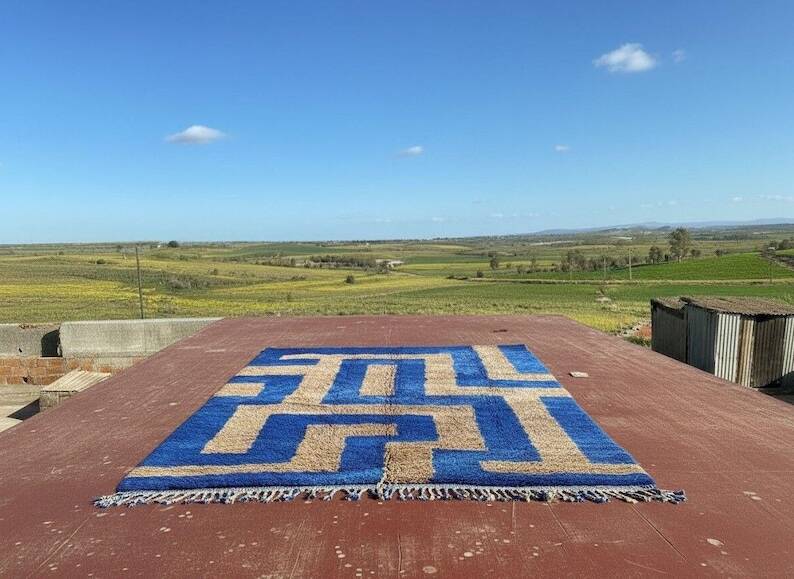 Moroccan blue and beige Berber rug 300x200 cm – handmade