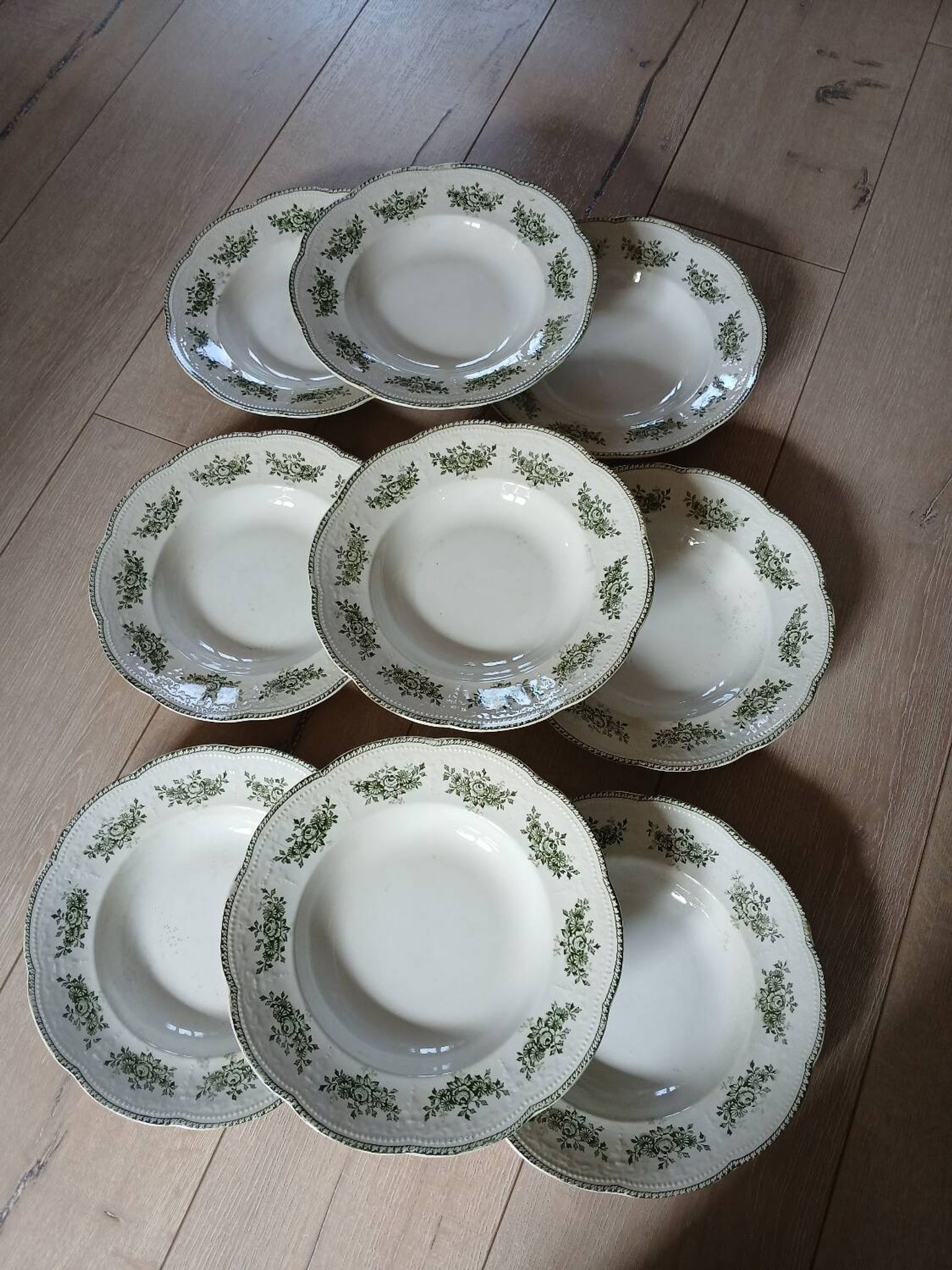 9 assiettes creuses Terre de fer Badonviller