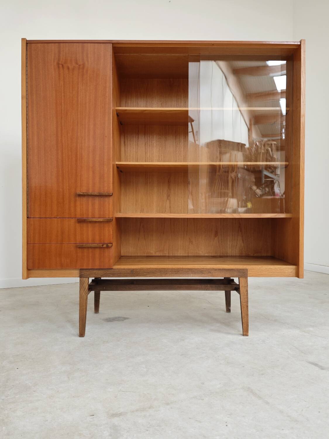 High Buffet Dresser Frantisek Mezulanik for Up Zavody 1960