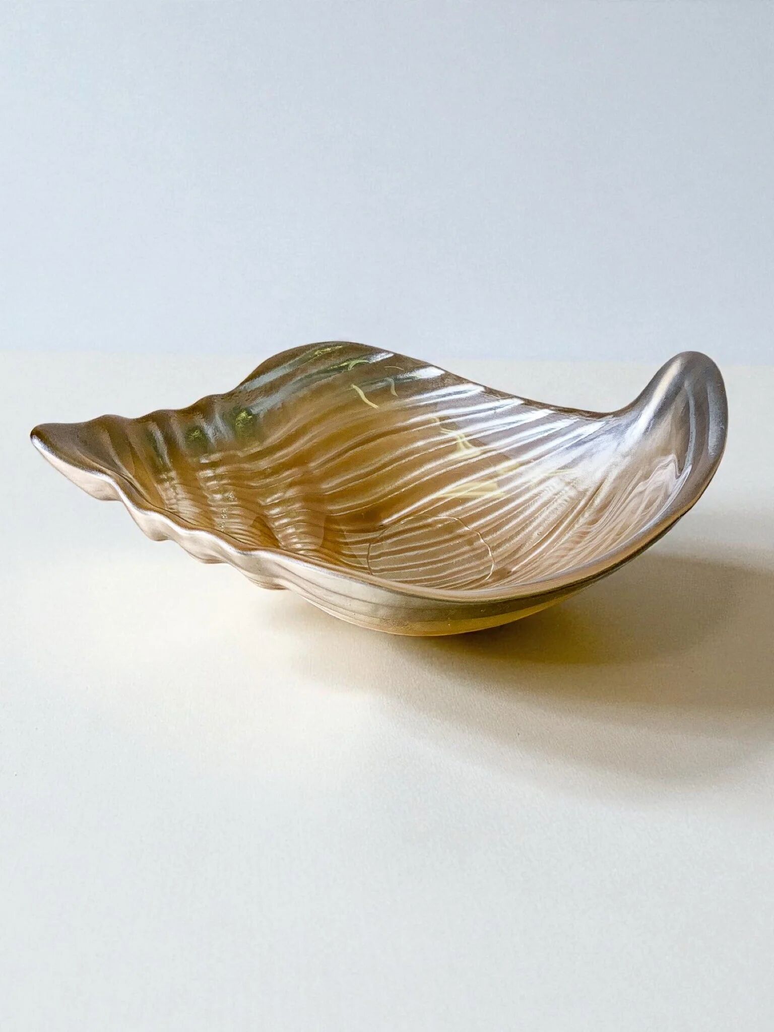 Murano glass shell catchall, Italy, 1980s