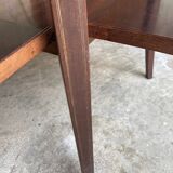 Pedestal table
