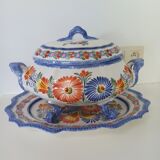 Tureen and its presentation dish Henriot Quimper