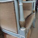 Tonneau armchair