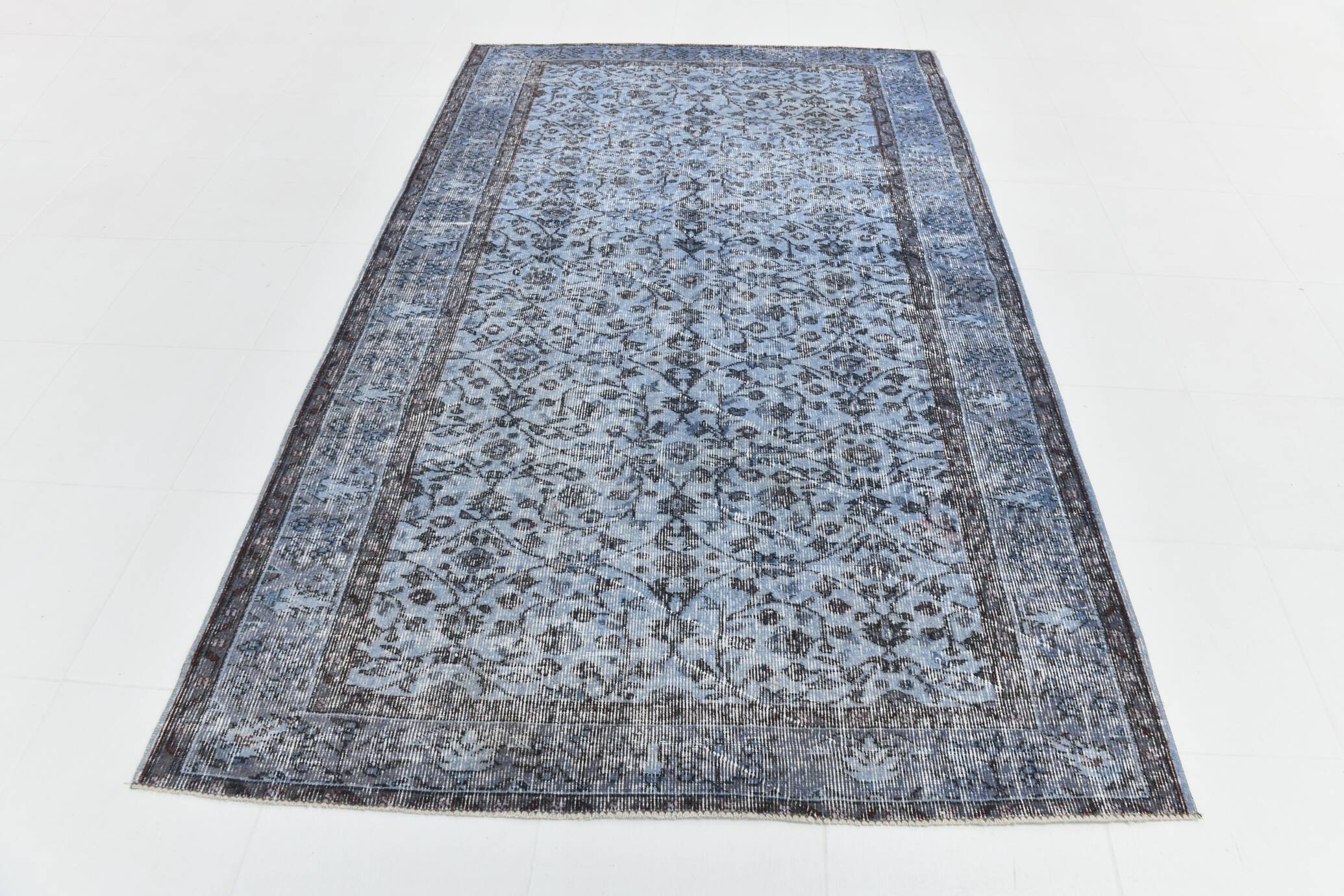 Turkish Rug All-Over Floral Pattern Light Blue Vintage Rug, 157x255Cm
