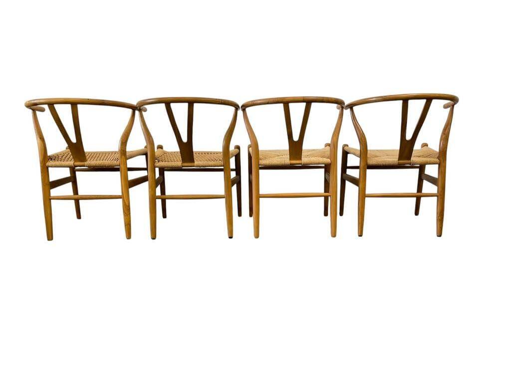 Set of 4 Scandinavian solid wood chairs