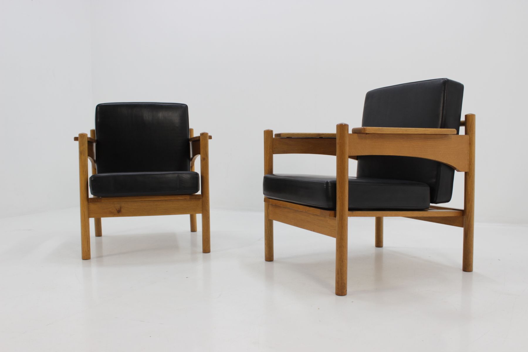 Krasna Jizba 1973 vintage chairs